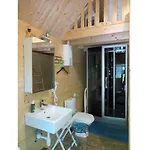 Trailer In With Swimming Pool Hundsdorf