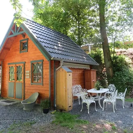 Casa vacanze Trailer In With Swimming Pool