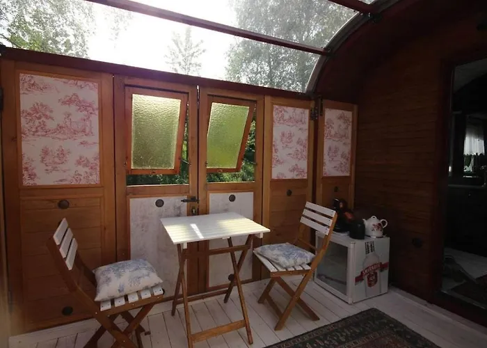 Trailer In With Swimming Pool * Hundsdorf