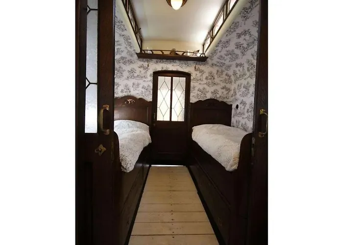 Trailer In With Swimming Pool * Hundsdorf