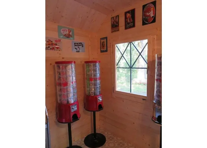 Trailer In With Swimming Pool